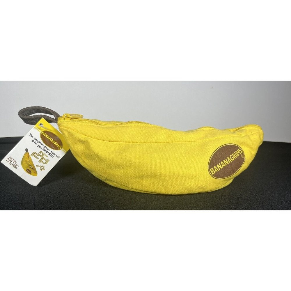 Bananagrams Crossword Play Game Banana 144 Tiles - Complete w/instructions